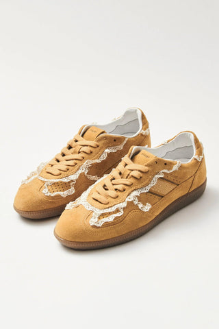 CROCHET HONEY LEATHER SNEAKERS